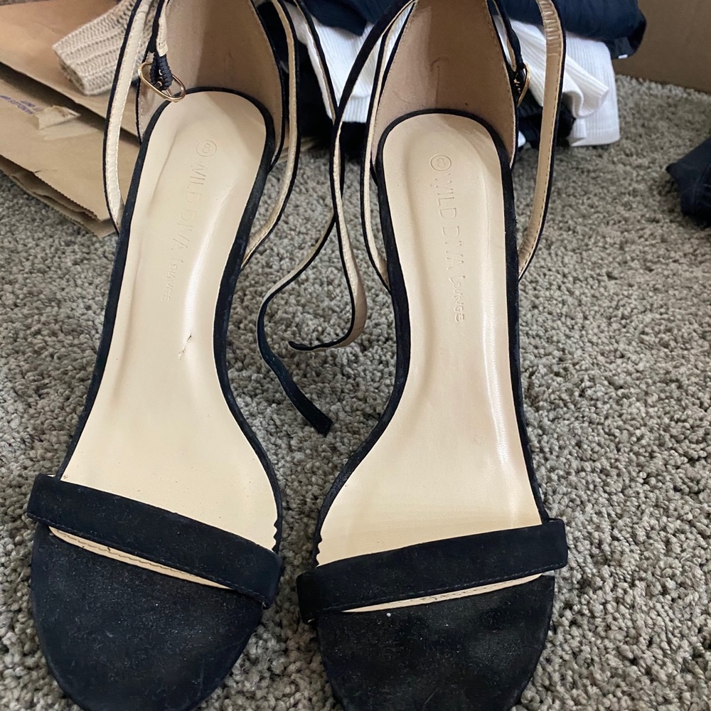 Heels - Picture 2 of 2